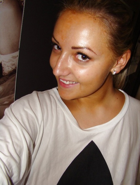 Teen solo girl Krystal taking selfshots of huge natural breasts