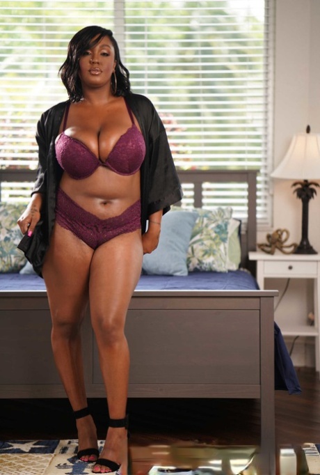 Voluptuous ebony Layton Benton strips & exposes her monster ass & natural tits