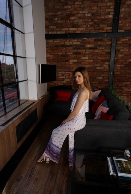 Petite Russian Cornelia Quinn & dominant mature woman Nadya Basinger posing