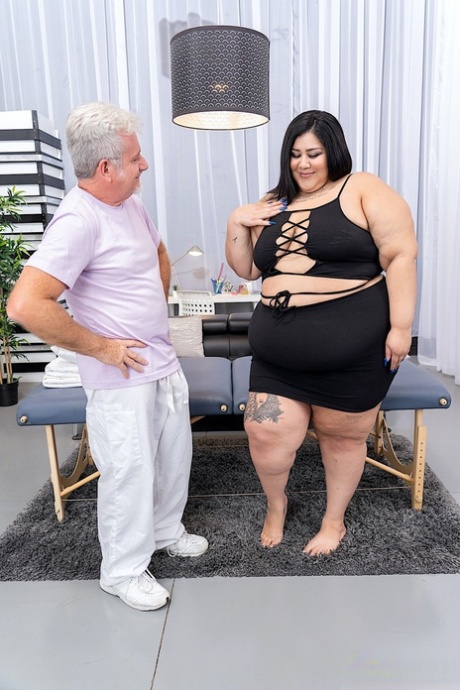 Charming SSBBW Crystal Blue unveils her huge body & sucks an old dick