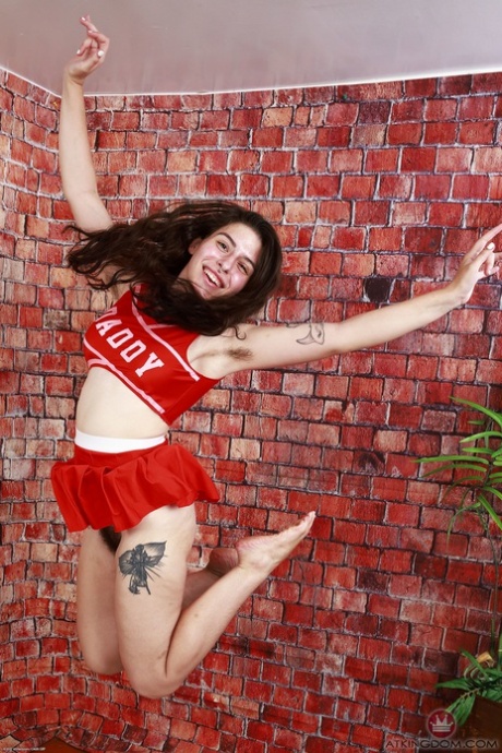 ATK Hairy performed by Chloe Kreams Hot XXX